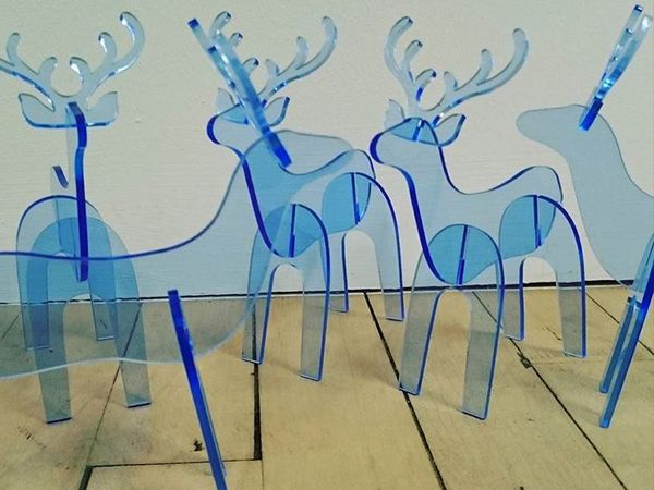 13-干净光滑的亚克力切边