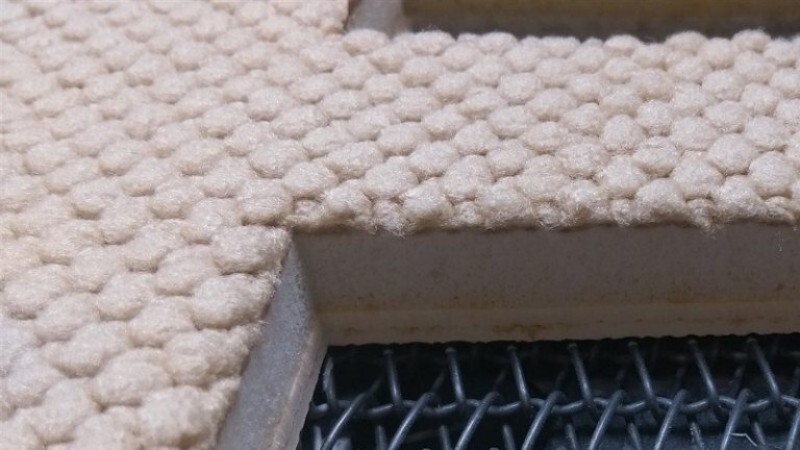 7激光切割厚复合海绵橡胶地垫