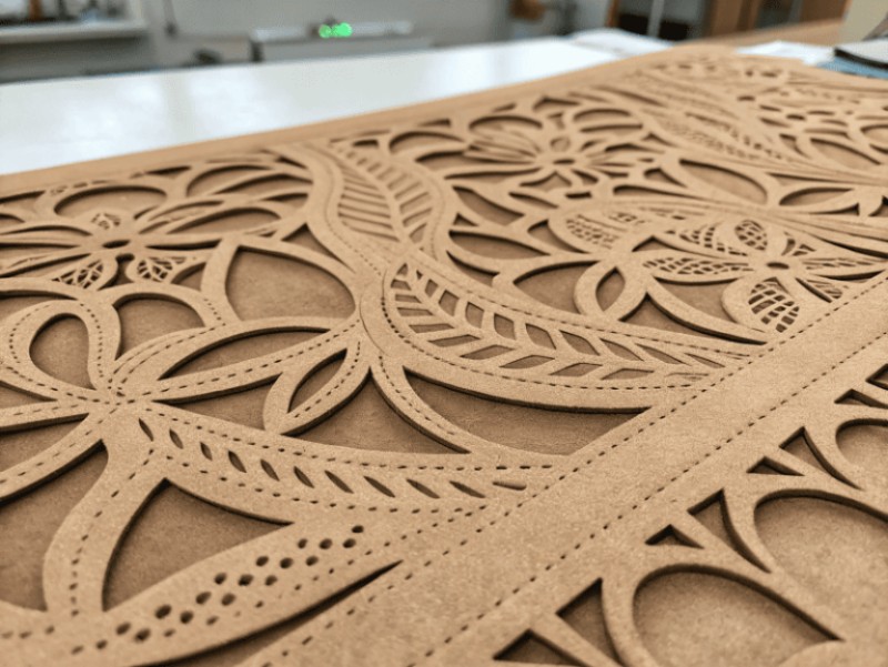 9激光切割与雕刻麂皮革